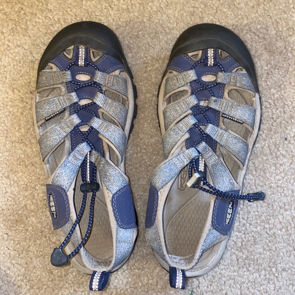 women’s keens